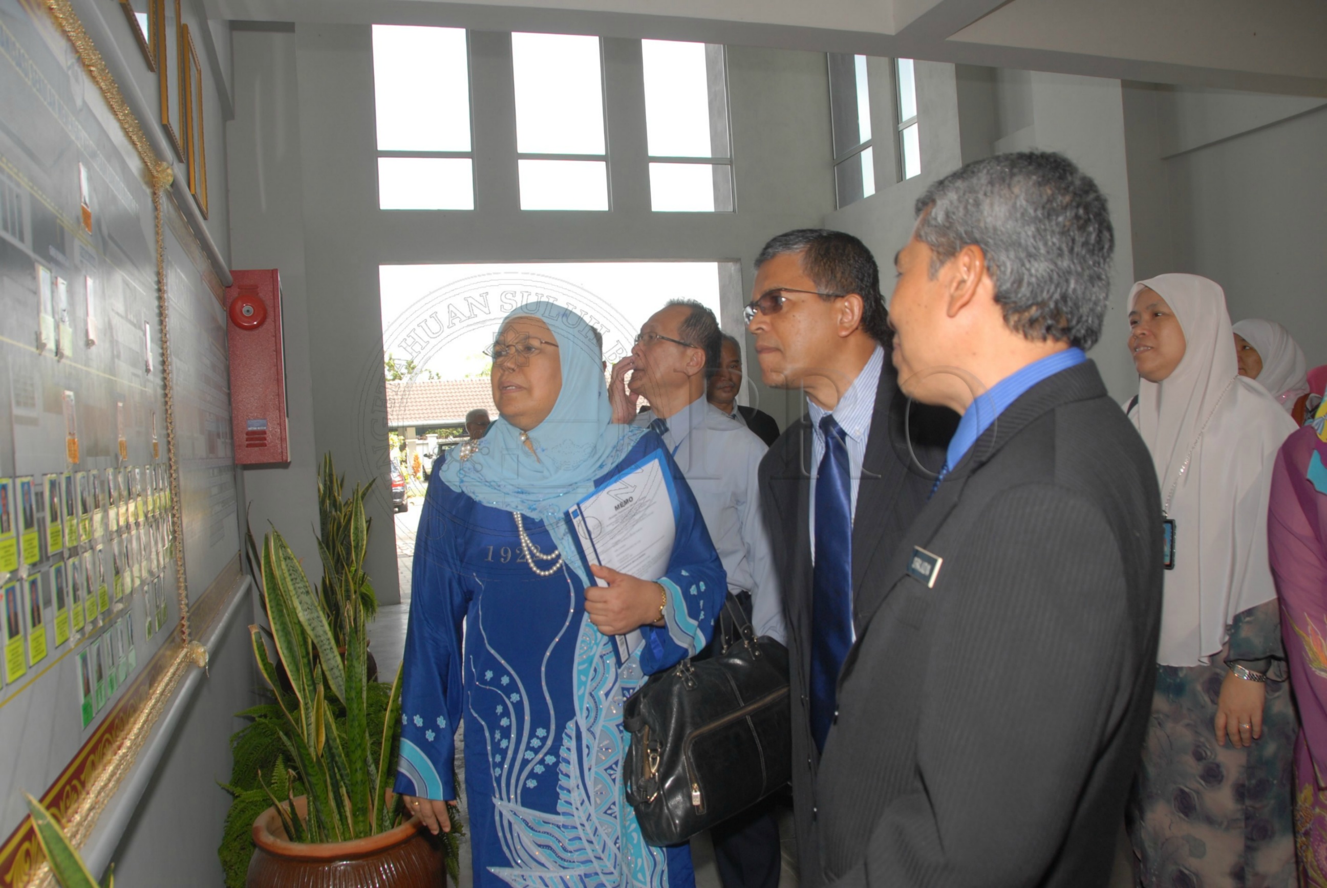 PRO 14 01 SEKOLAH FBA 8078